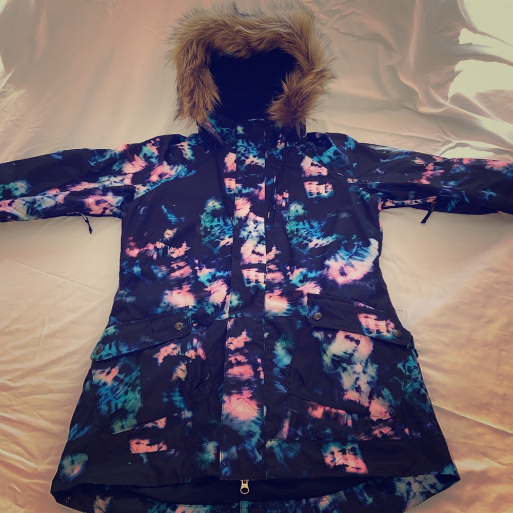 Burton White Collection Snowboard Jacket; size med
